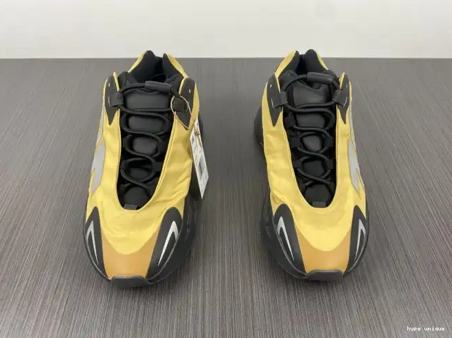 hype GZ0717 Flux' 700 Boost 'Honey Yeezy MNVN 0530